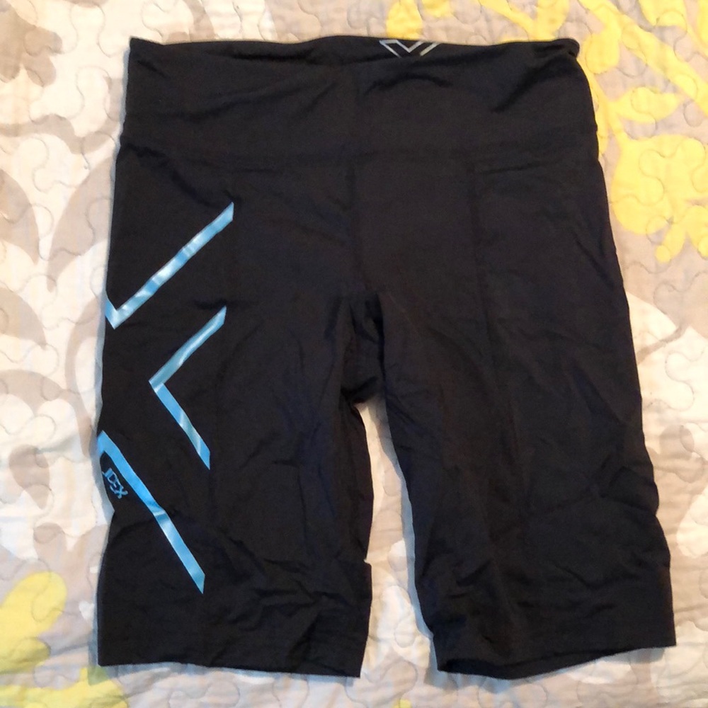 Compression shorts